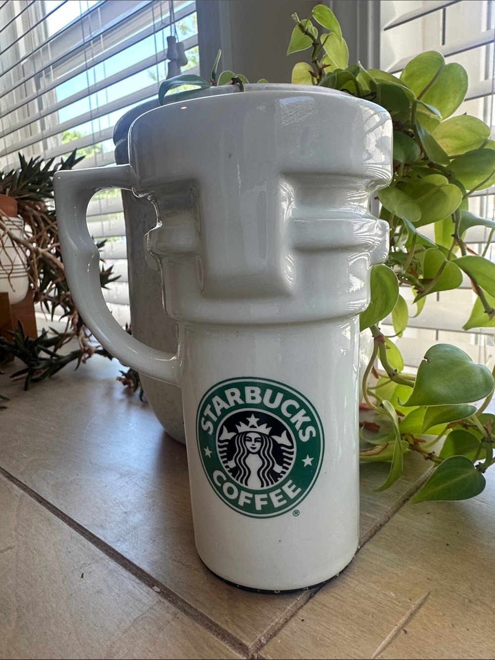 Starbucks VTG 190’s White Ceramic Green Siren Logo Travel Mug Cup Handle & Lid